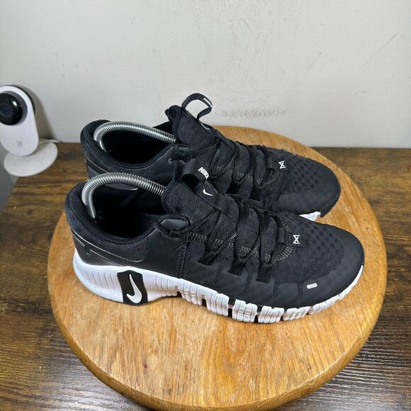 Nike Shoes - Nike Free Metcon 5 Black White Shoes Sneakers Women's Size 10 DV3950-001